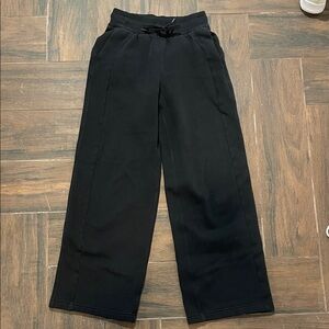 Lululemon Scuba Mid-Rise Wide-Leg Pant — Black xxxs